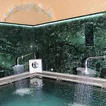 Anestis 公寓式酒店