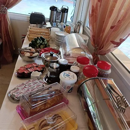 Anestis Aparthotel 3*