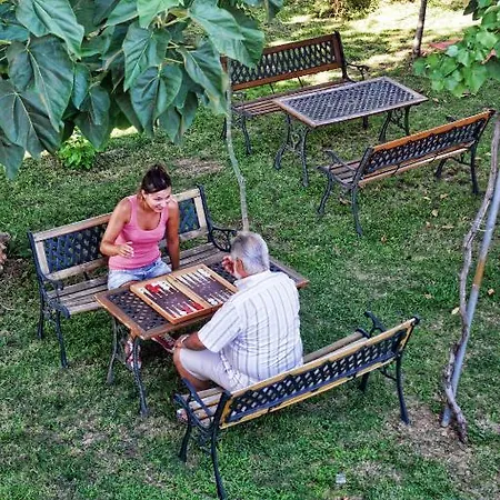 Anestis Apartmanhotel 3*