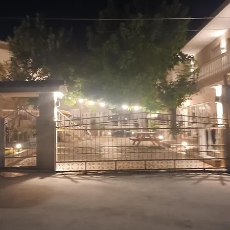 Anestis Appart hôtel 3*