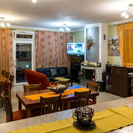 Aparthotel Anestis Lidia