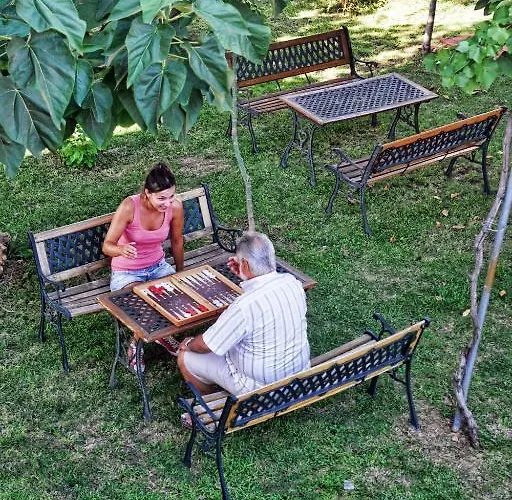 Anestis Apart Otel 3*