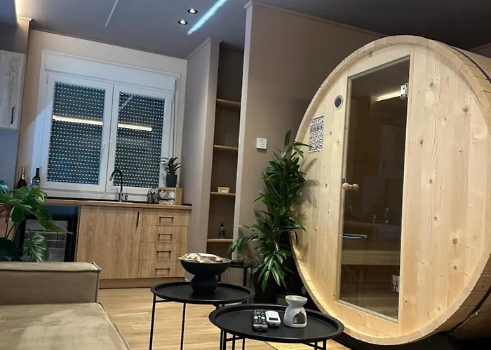 Anestis Aparthotel Lidia