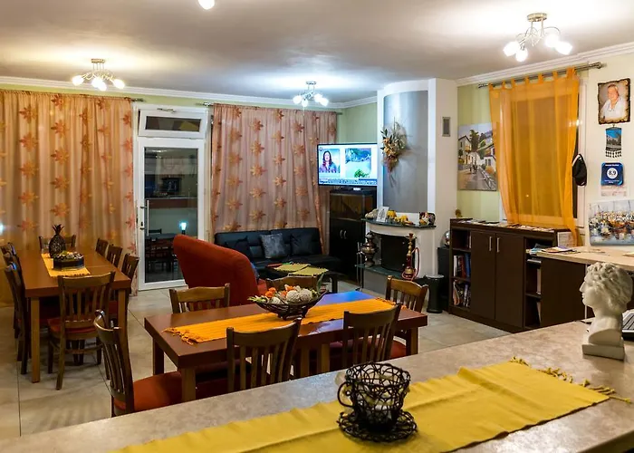 Aparthotel Anestis Lidia